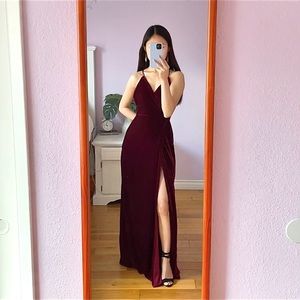 V neck red velvet dress